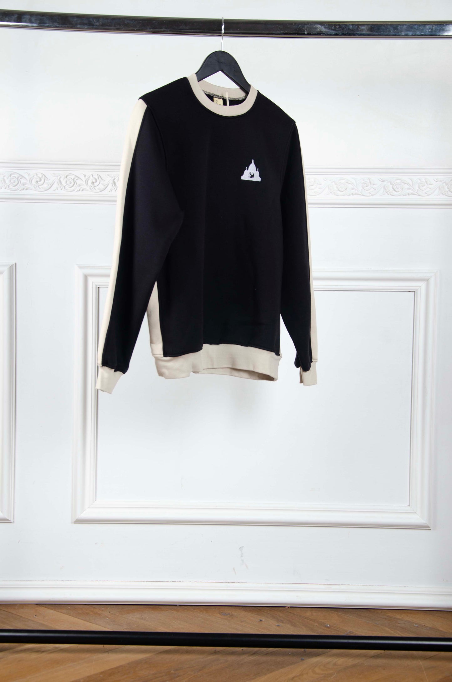 Black Logo Crewneck - S